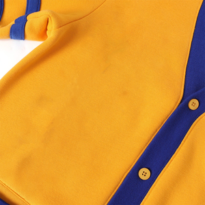 Cardigan en polaire SGRho personnalisé avec lettres grecques brodées, unisexe, boutonné, chaud pour l'hiver, tricot universitaire pour sororités et fraternités - Product Image 3