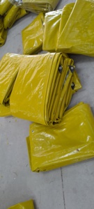 Lona amarilla súper fuerte de 250GSM PE con estilo liso impermeable multiusos estabilizado UV - Product Image 2
