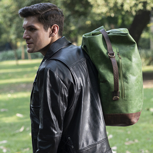 Bolsa de Viaje Vintage de Cuero Verde con Asa, Diseño Duradero - Bolsa de Viaje Multifuncional de Cuero - Product Image 5
