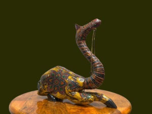 Statue de chameau en bois peinte à la main, artisanat Nirmala, décor de table Art Déco, décoration d'intérieur, figurine à offrir pour un anniversaire ou Pâques - Product Image 4