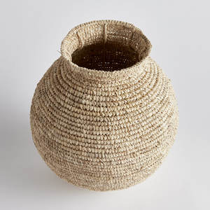 Jarrón de mesa de cerámica hecho a mano Karlo-Botella decorativa para decoración del hogar - Product Image 1