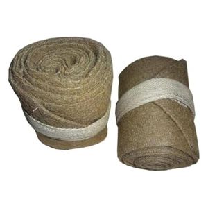 Reproducciones históricas de vendas o pantuflas de lana diseñadas para recreaciones de la Primera Guerra Mundial, con una larga banda de lana para envolver la pierna. - Product Image 4