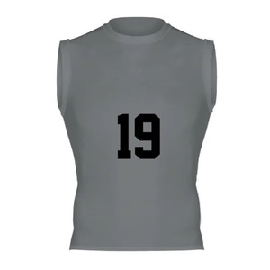 Maillot et short de football 7v7 à capuche imprimés OEM, respirants, anti-humidité, haute qualité, couleurs personnalisées - Product Image 3