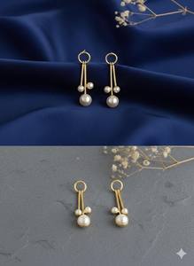 Pendientes de Plata de Ley 925 con Baño de Oro de 14K, Diseño Minimalista con Triple Perla, Joyería Moderna para Regalo - Product Image 2