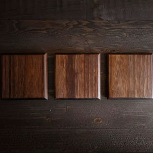 Posavasos Cuadrados de Madera de Nogal y Arce de Primera Calidad, Ecológicos, Personalizables en Tamaño y Grosor, Estilo Moderno, para Hogar, Hotel, Restaurante - Product Image 2