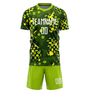 ชุดฟุตบอลชาย เสื้อ กางเกงขาสั้น ดีไซน์ล่าสุด พิมพ์ลายแบบรีดร้อน ระบายอากาศได้ดี ผลิตจากโพลีเอสเตอร์ 100% - Product Image 3