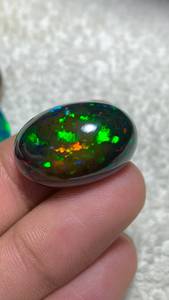 Opale noire d'Éthiopie naturelle, cabochon ovale, pierre précieuse en vrac, effet de jeu de couleurs, pour la fabrication de bijoux - Product Image 2