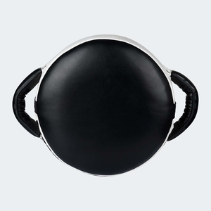 Protège-tibias de Muay Thai en cuir de vachette de qualité supérieure |   Cibles de protection professionnelles pour mollets de boxe MMA |   Arts martiaux de haute intensité - Product Image 5