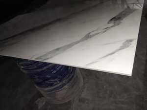 Carreaux de porcelaine blancs brillants (grande dalle) – Dimensions 120x240cm, 120x320cm, 160x320cm – Épaisseurs 6mm, 9mm, 12mm – Résistants à l'usure - Product Image 2