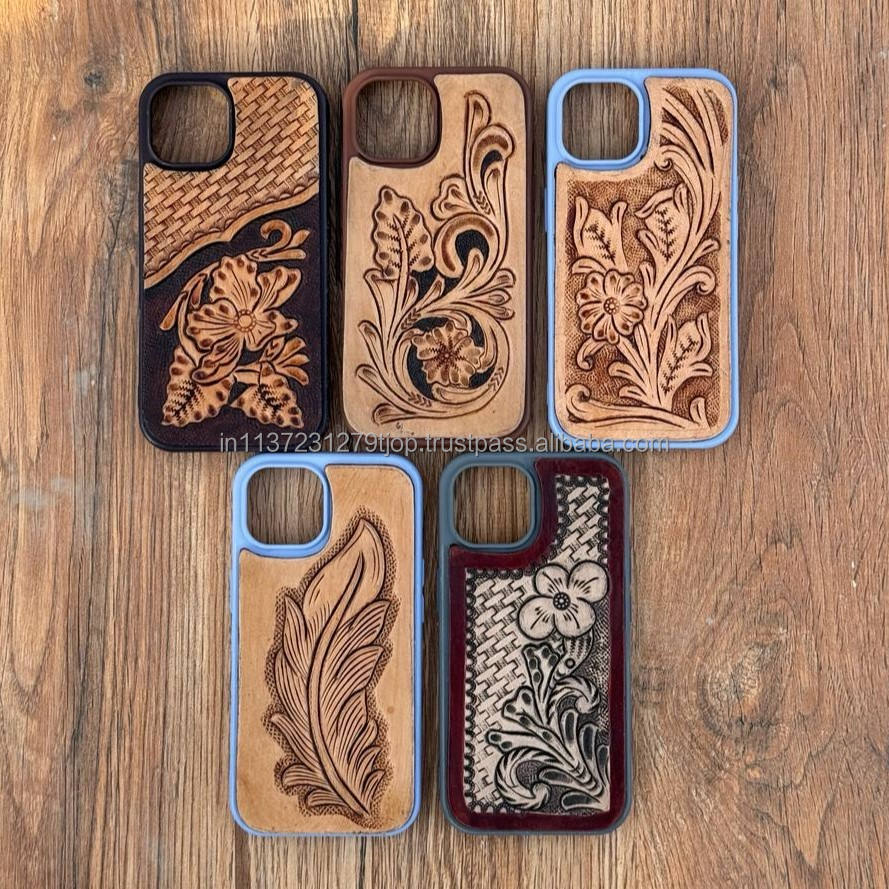 สีน้ำตาลพร้อมเครื่องมือสี