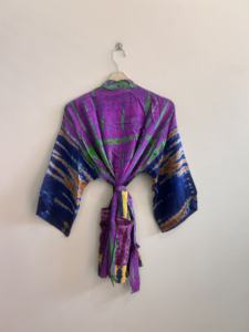 Robe kimono en soie pour femmes, kimono vintage bohème en soie, kimono en crêpe doux et confortable - Product Image 6