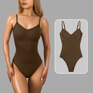 Ensemble de yoga pour femmes le plus vendu en gros – Solide, respirant, écologique, 2 pièces, haute qualité, service OEM, taille élastique, léger - Product Image 4
