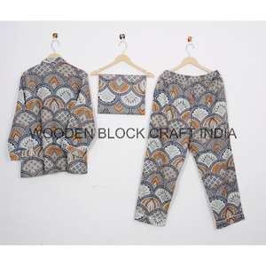 ชุดนอนผ้าฝ้ายเนื้อนุ่มพิเศษลายดอกไม้สำหรับผู้หญิง ประกอบด้วยเสื้อเชิ้ตและกางเกงขายาว ดีไซน์หรูหรา ทำมือใหม่ เหมาะสำหรับฤดูร้อน - Product Image 5