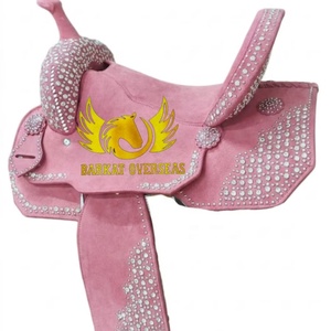 Silla de montar personalizada de gamuza rosa con cristales y cuero genuino, duradera, estilo western, inglesa, para barriles, con estructura de madera, para carreras de caballos, con logotipo personalizado. - Product Image 1