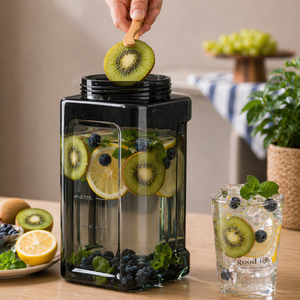 Botella de agua deportiva grande de 3.5L con marcador de tiempo |   Botella de Plástico sin BPA a Prueba de Fugas para Hidratación Diaria y Uso Doméstico - Product Image 1