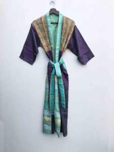Robe Kimono en Soie Élégante pour Femme - Collection Printemps/Été, Idéale pour la Plage et les Soirées, Design Patchwork Inspiré des Saris Indiens, Vêtement de Nuit Doux - Product Image 2