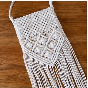 Bolso de hombro de algodón macramé y ganchillo hecho a mano para mujer, ideal para compras en boutiques, regalos y uso personal. Venta al por mayor. - Product Image 4