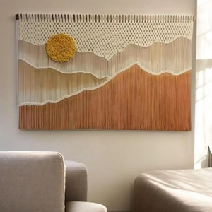 งานฝีมือตกแต่งผนังแบบมาคราเม่ลายพระอาทิตย์ตก เหมาะสำหรับใช้เป็นฉากหลังถ่ายภาพ สร้างบรรยากาศสวยงาม และใช้ในการสร้างสรรค์เนื้อหา - Product Image 5