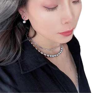 ต่างหูแบบติดหูรูปตัวยู ประดับทองคำ 18K คุณภาพพรีเมียม ประดับมุกอะโกย่าธรรมชาติจากน้ำทะเล ขนาด 6-7 มม. คุณภาพสูง แสงเงางาม บรรจุภัณฑ์หรูหรา - Product Image 5