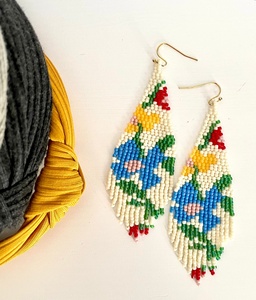 Pendientes de cuentas con diseño floral creativo, hechos a mano, estilo bohemio para mujer – Joyería ligera y a la moda para fiestas y uso diario - Product Image 6