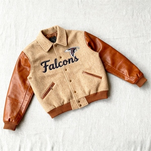 Uniforme de baseball américain personnalisable pour hommes, veste varsity doublée en polaire pour l'hiver avec fermeture éclair brodée, bouton et logo imprimé - Product Image 2