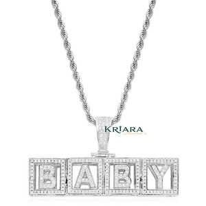 Pendentif Lettre Bébé en Argent 925 avec Pierres Moissanite Plaqué Rhodium Style Hiphop Bijoux Unisexe - Product Image 1