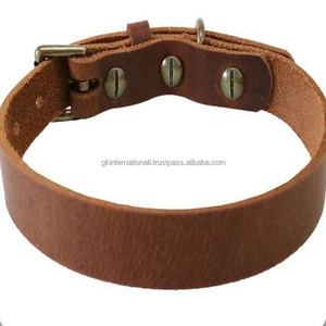 Collar de perro de cuero de arnés natural de alta calidad en cuero genuino de acabado negro o marrón con herrajes ajustables de níquel o latón - Product Image 3