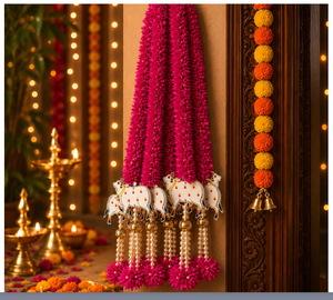 Décoration murale traditionnelle en tissu rose avec motif de vache, pompons et perles pour la décoration intérieure d'entrée pour Diwali - Product Image 6