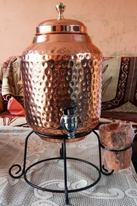 Juego de dispensador de agua de cobre con soporte de latón, grifo, tapa y una taza de cobre - Product Image 5