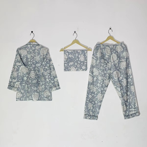 Completo da <span class=keywords><strong>Notte</strong></span> The Moonlit Garden - Pigiama Premium in Cotone a 3 Pezzi - Product Image 1