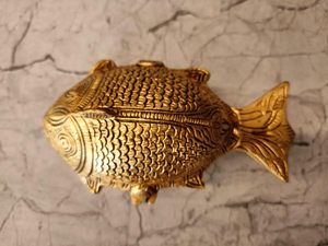 Handcrafted Brass Fish Figurine Eco-Friendly High Quality Decorative Golden Fish Sculpture Vintage Tabletop Home Decor <b>Ornament</b> - Product Image 2