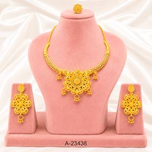 ชุดสร้อยคอและต่างหูชุบทอง 22K สำหรับผู้หญิง ลายดอกไม้ เครื่องประดับงานแต่งงานสุดคลาสสิก A-23433 - Product Image 5