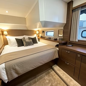 Catamarán Deportivo Personalizado UBI 11512 de 11.6m, 12 Pasajeros, Yate de Aluminio Soldado, Motor Fuera de Borda de 300HP, para Turismo, Pesca y Ríos - Product Image 3