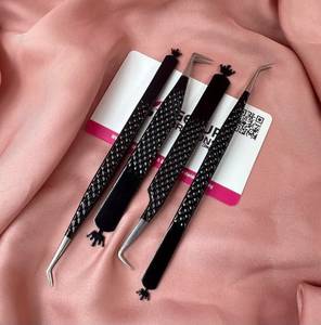 แหนบปลายแหลมไฟเบอร์สีดำเคลือบกันลื่น ขนาด 45 ซม. แบบยาว 90 องศา ดีไซน์แบบ Crown Cutout ทำจากสแตนเลส - Product Image 1