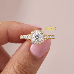 Bague de fiançailles et d'anniversaire de luxe en argent plaqué, zircon de laboratoire 1,0 carat taille brillant, cadeau pour femme, bijoux fins pour fête - Product Image 1