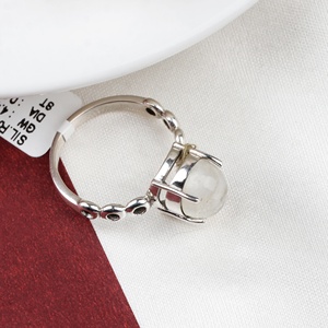 Compre anillo de piedra lunar de arcoíris natural, anillo de joyería de piedras preciosas de plata esterlina sólida 925 para mujer a precio mayorista - Product Image 2