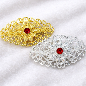 Peigne à cheveux de mariage MOLL JEWELLERS, plaqué or vintage, fait main, écologique, étanche, élégant, 15 cm, en alliage, avec pampille en coquillage - Product Image 3