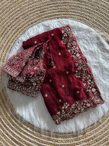 Sari en satin de soie doux de créateur, tissu élégant et chemisier en soie raffinée, style traditionnel pour mariages et fêtes, vêtements féminins de haute qualité - Product Image 1