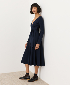 Robe en coton 100% avec taille élastique et ceinture en tissu amovible, longueur midi, robe d'été décontractée avec poches, robe à col en V - Product Image 1