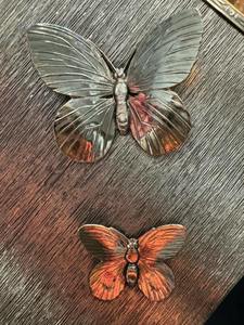 Boîte à mouchoirs en bois de style artisanal avec accent papillon, idéale pour la décoration intérieure et la chambre d'hôtes, vente en gros depuis l'Inde - Product Image 6