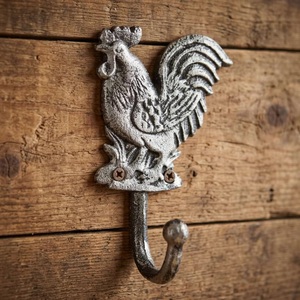 Crochet mural multifonctionnel en fonte rustique motif coq, décoration murale en métal antique à motif animal, crochet simple pour usage domestique - Product Image 1