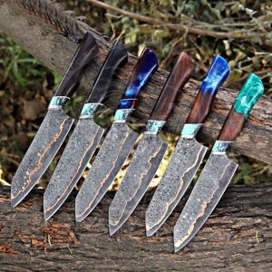 Couteau de Chef de Luxe en Promotion avec Manche Turquoise, Lame en Cuivre et Damas – Idéal pour Cadeau d'Anniversaire et de Noël - Product Image 1