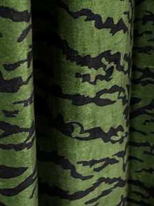 Cortinas de Terciopelo con Estampado de Tigre Verde Esmeralda, Cortinas Maximalistas con Estampado Animal, Decoración de Hogar con Estilo Jungle Glam - Product Image 2