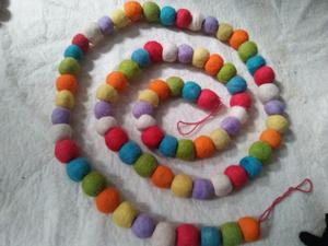 Bolas de Fieltro Multicolores para Decoraciones, Guirnaldas, Manualidades y Venta al por Mayor, Suministro de Calidad de Exportación a Todo el Mundo Hoy - Product Image 2