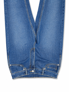 Jean en denim coupe droite taille haute, coupe régulière, en coton mi-lourd, couleur unie, style décontracté, idéal pour le printemps - Product Image 4