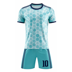 Conjunto de Uniforme de Fútbol Personalizado Azul Cielo de Alta Demanda con Ribete Azul Marino y Jersey y Pantalones Cortos Sublimados con Diseño de Panal de Abeja - Product Image 1