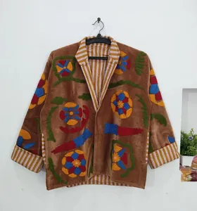 Chaqueta de Terciopelo Marrón Hecha a Mano para Mujer, Estilo Bohemio Vintage, Prenda Exterior Artesanal, Abrigo Tradicional Indio con Bordado Floral y Parches - Product Image 3