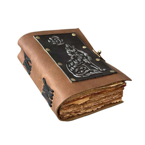 Mini Diario de Cuero Genuino con Grabado de Lobo, 200 Páginas sin Líneas con Borde Decorativo, Regalo con Lápiz para Hombres y Mujeres - Product Image 1