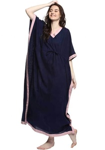 Superbe caftan en coton bleu marine avec bordure rose clair à nouer à la taille Longueur au sol Motif solide Taille naturelle Fabriqué à la main - Product Image 3