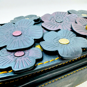 Quan Chi | Patchs en silicone en caoutchouc PVC TPU gaufré 3D Premium | Étiquettes de transfert de chaleur personnalisées pour vêtements | Fabriqué au Vietnam - Product Image 2